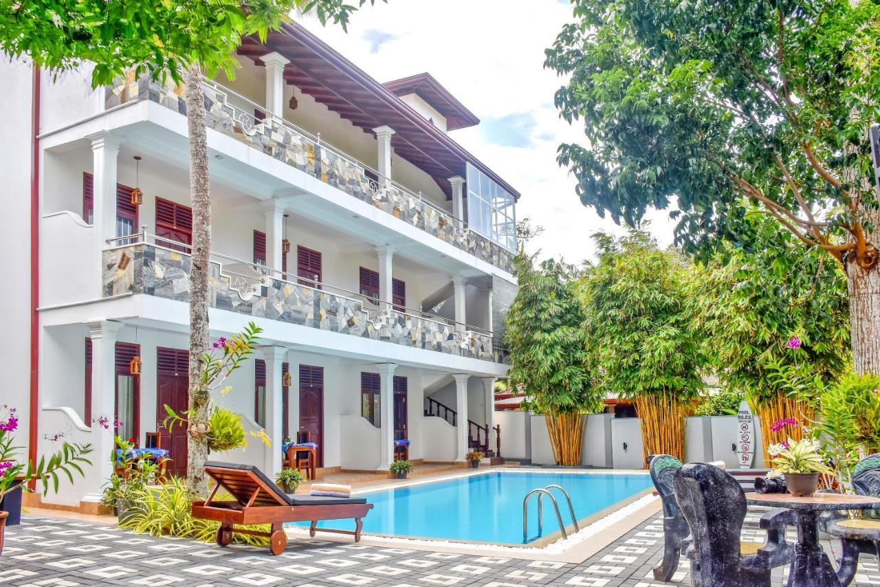 Villa De White Sambur Hikkaduwa Exterior photo